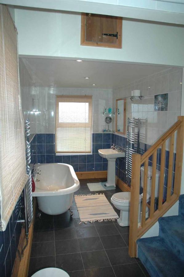 Mid Wales Arts B&B Caersws ภายนอก รูปภาพ